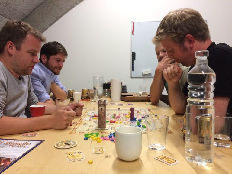Playing 'El Grande'