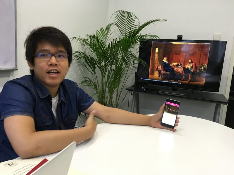 Htet demoing ARTO AirPlay Mirroring